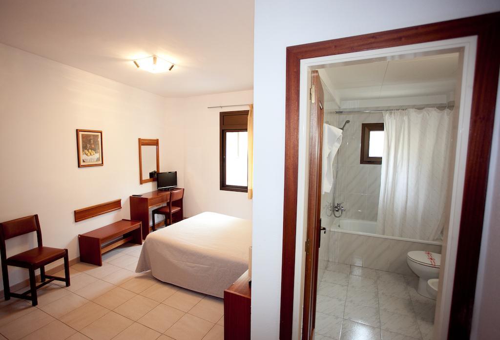 Hotel Beri Llança Quarto foto