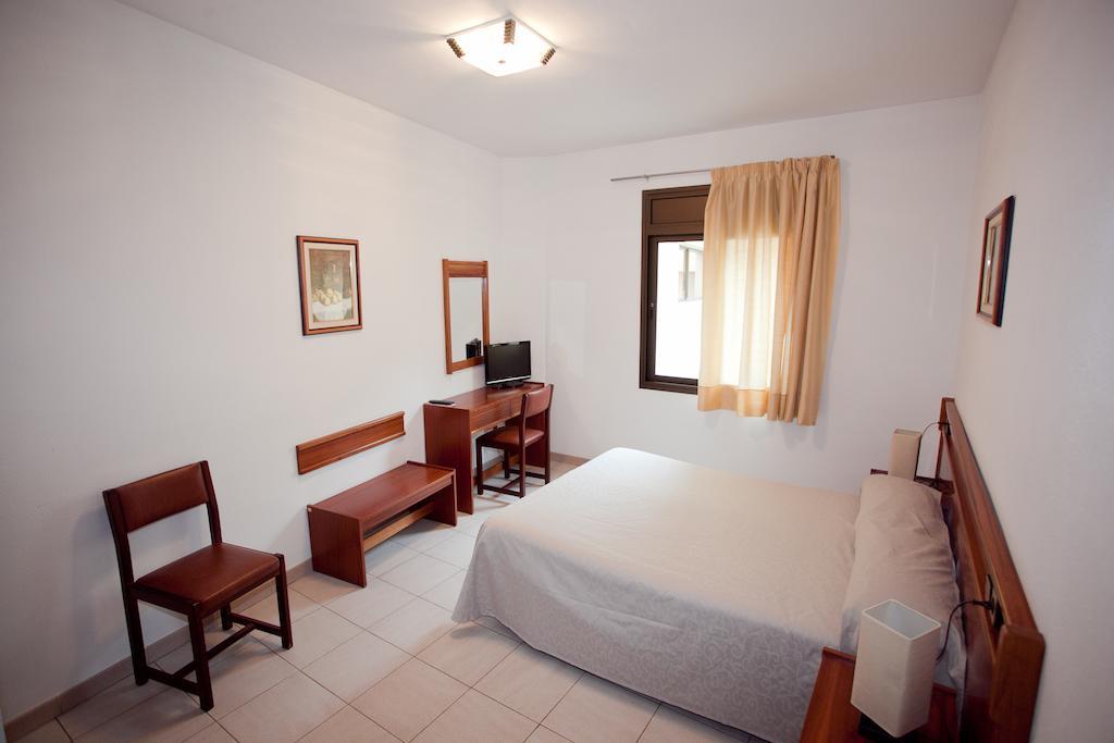 Hotel Beri Llança Quarto foto